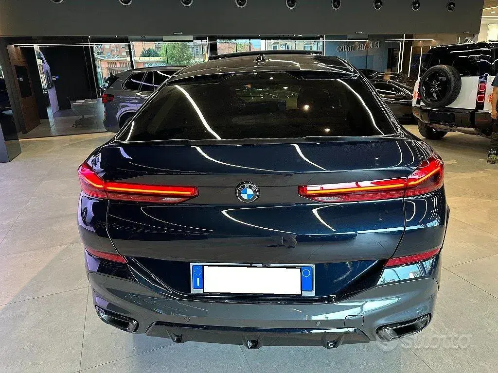 Usata BMW X6 M Sport 286 CV (210 kW) 2025 Blu metallizzato SUV
