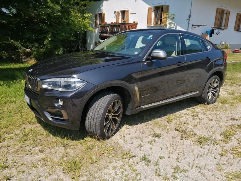 Nero Usata 2016 BMW X6 Comfort Edition SUV | 23.900 € (Ottimo prezzo) - Immagine 1/4