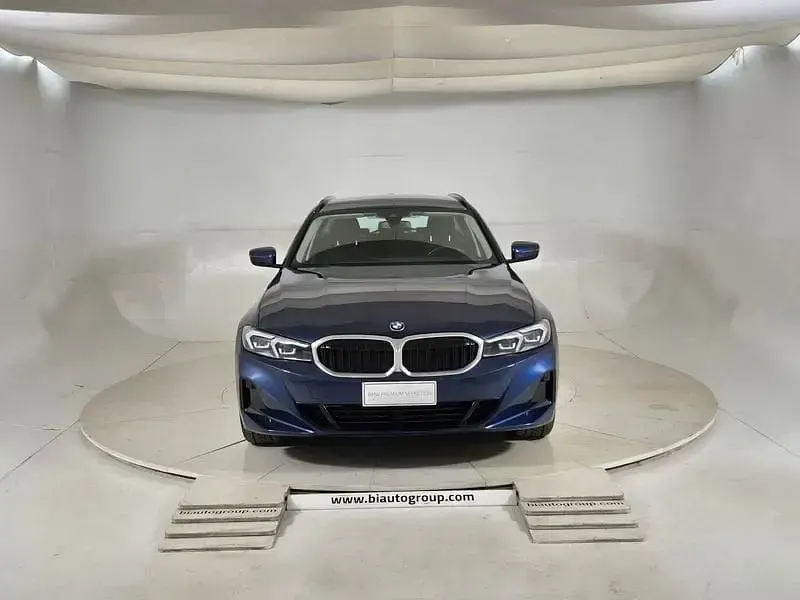 Usata BMW 320e Comfort Edition 204 CV (150 kW) 2023 Blu Station wagon