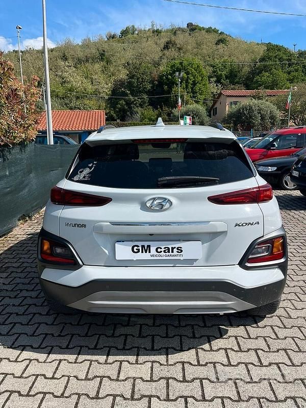 Usata Hyundai Kona Style 116 CV (85 kW) 2018 Bianco SUV