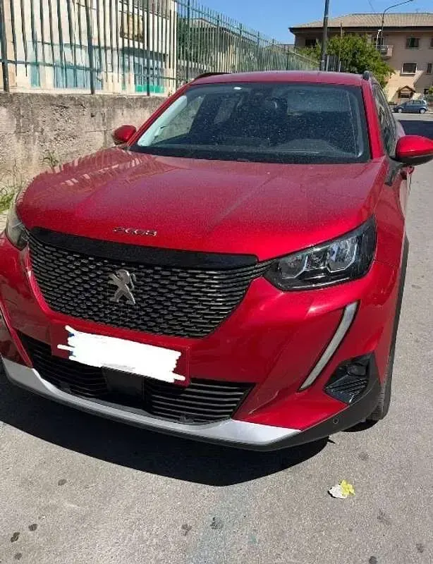 Usata Peugeot 2008 Active 131 CV (96 kW) 2022 SUV