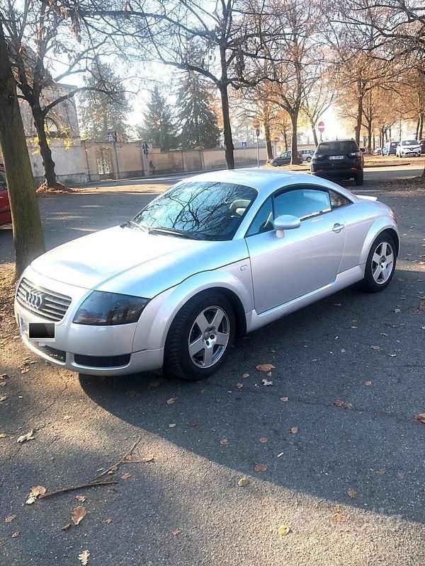 Usata Audi TT 150 CV (110 kW) 2001 Grigio Coupé