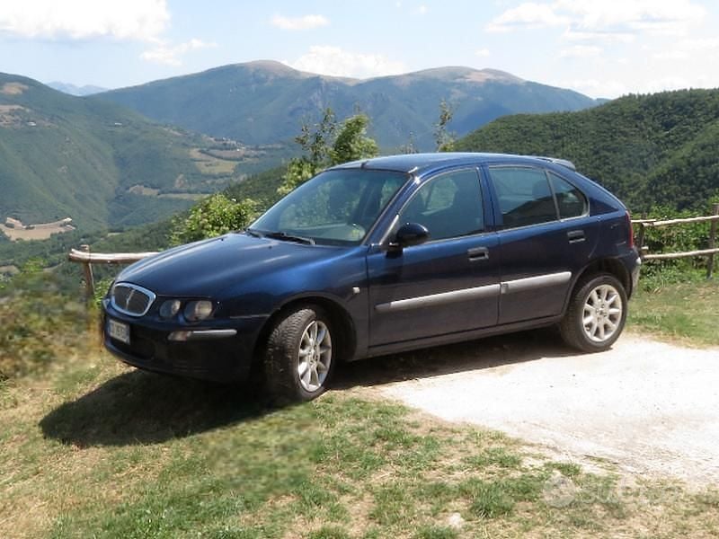 Usata Rover 25 103 CV (75 kW) 2005 Blu Utilitaria
