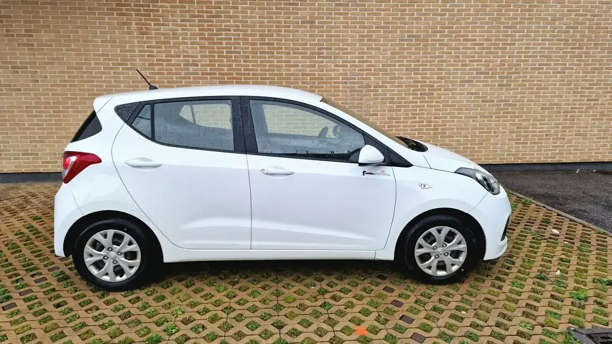 Usata Hyundai i10 Comfort 67 CV (49 kW) 2016 Utilitaria