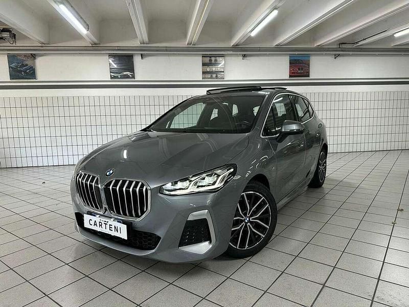 Skyscraper grey metallic Usata 2022 BMW 220 Active Tourer M Sport Monovolume | 29.500 € (Buon prezzo) - Immagine 1/4