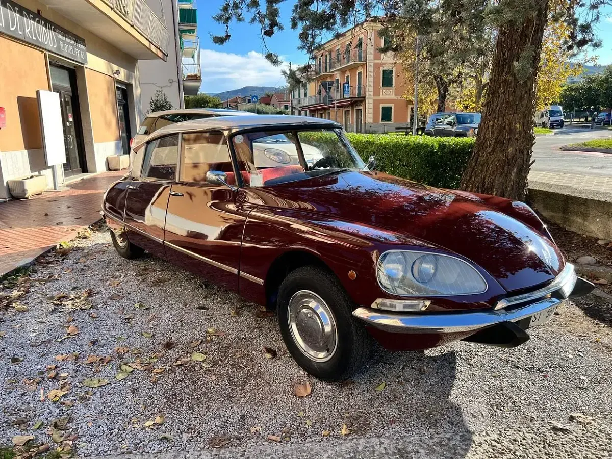Usata Citroën DS 1960 Rosso Berlina