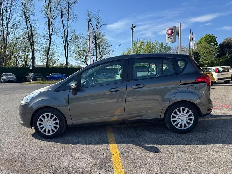 Usata Ford B-MAX 101 CV (74 kW) 2016 Grigio Monovolume