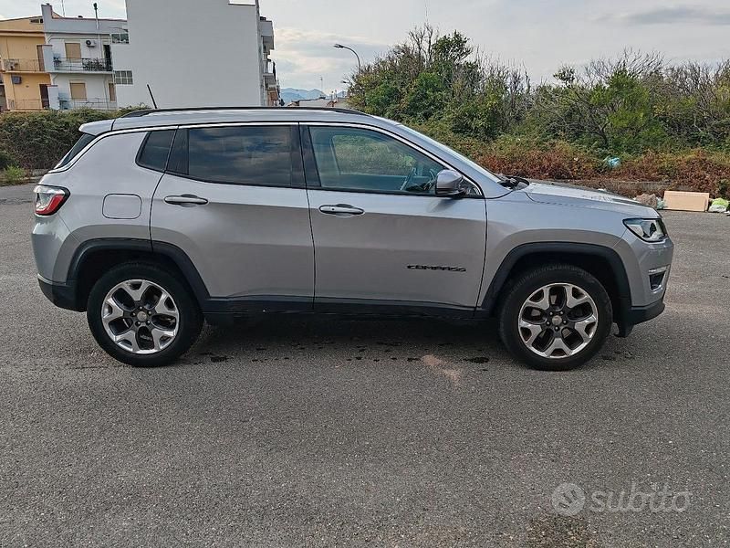 Usata Jeep Compass 140 CV (102 kW) 2019 Grigio SUV