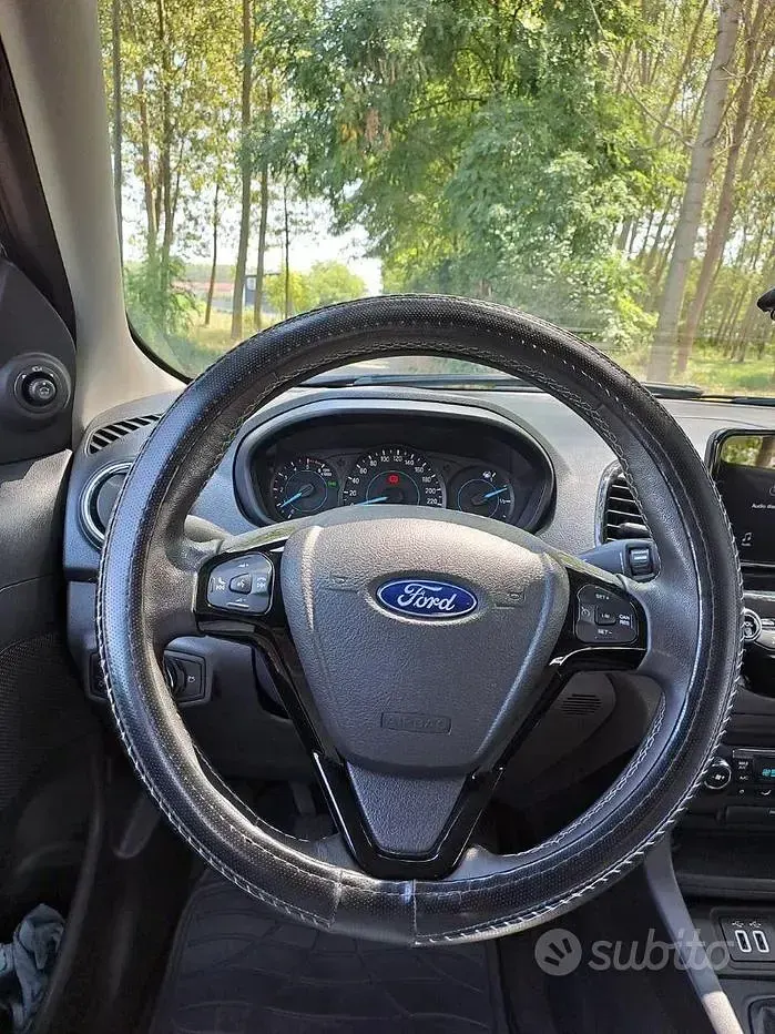 Usata Ford Ka Plus 95 CV (69 kW) 2020 Grigio Utilitaria