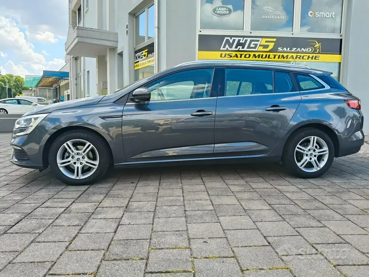 Usata Renault Mégane GrandTour 116 CV (85 kW) 2019 Grigio Station wagon