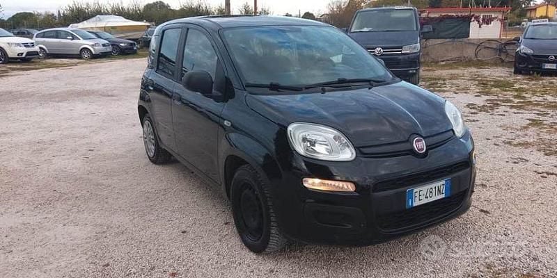 Blu Usata 2016 Fiat Panda Lounge Tre volumi | 5999 € (Buon prezzo) - Immagine 1/4