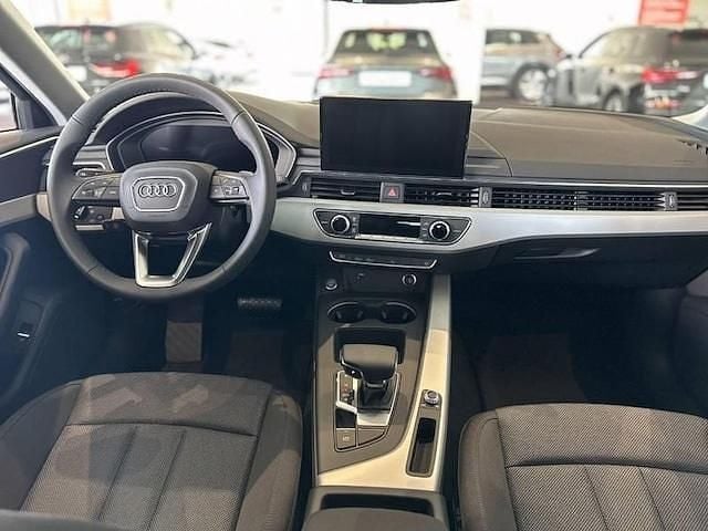 Usata Audi A4 Advanced Plus 136 CV (100 kW) 2024 Grigio manhattan metallizzato Station wagon