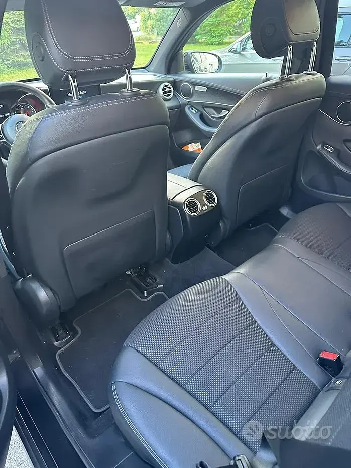 Usata Mercedes GLC220 194 CV (142 kW) 2021 Nero SUV