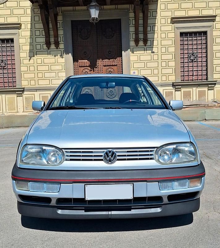 Usata VW Golf III GT 100 CV (73 kW) 1996 Blu Berlina