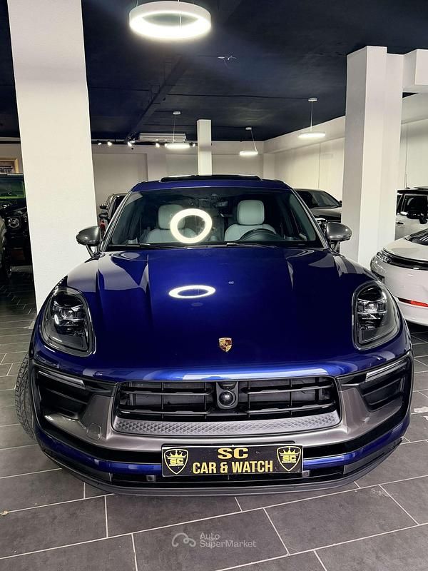 Usata Porsche Macan 265 CV (194 kW) 2023 Blu/azzurro SUV