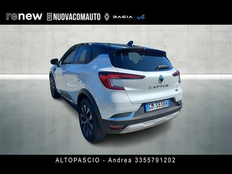 Usata Renault Captur Techno 145 CV (106 kW) 2023 Bianco SUV