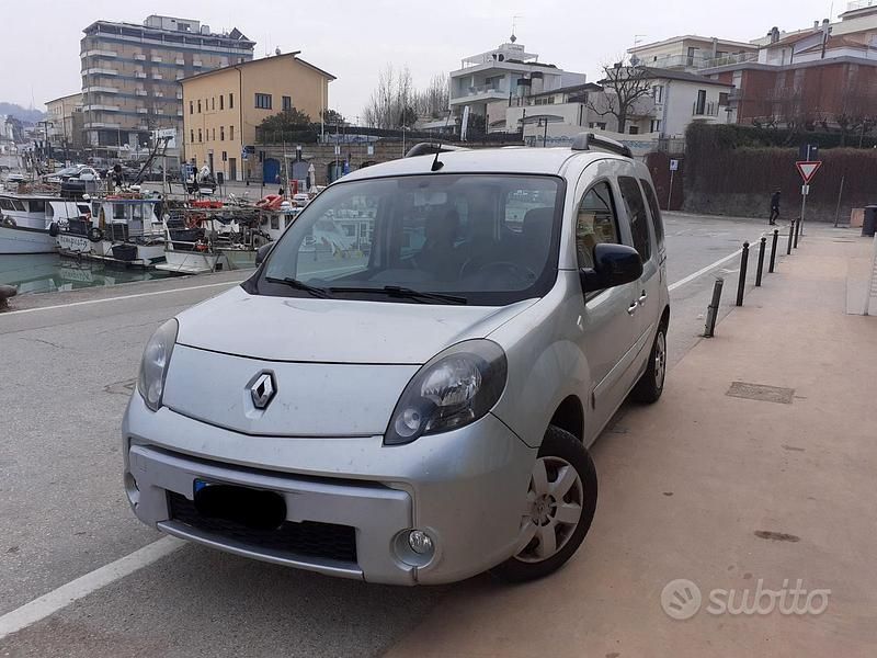 Usata Renault Kangoo 105 CV (77 kW) 2013 Monovolume