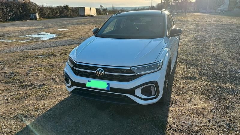Usata VW T-Roc R-line 150 CV (110 kW) 2022 Bianco SUV