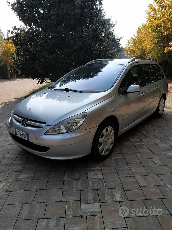 Usata Peugeot 307 107 CV (78 kW) 2003 Grigio Station wagon