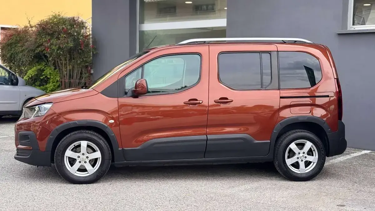 Usata Peugeot Rifter Allure 102 CV (75 kW) 2019 Bronzo Monovolume