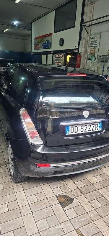 Usata Lancia Ypsilon 90 CV (66 kW) 2007 Utilitaria