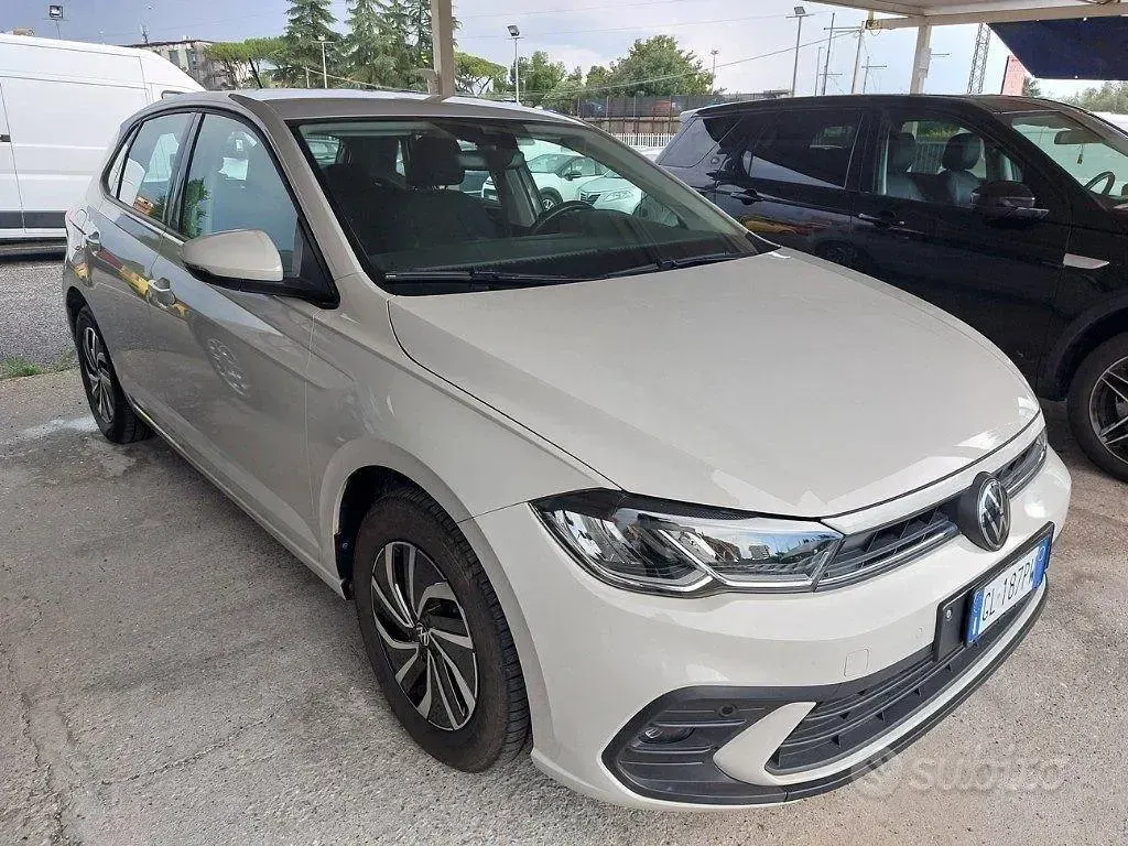 Usata VW Polo Life 95 CV (69 kW) 2022 Beige Utilitaria