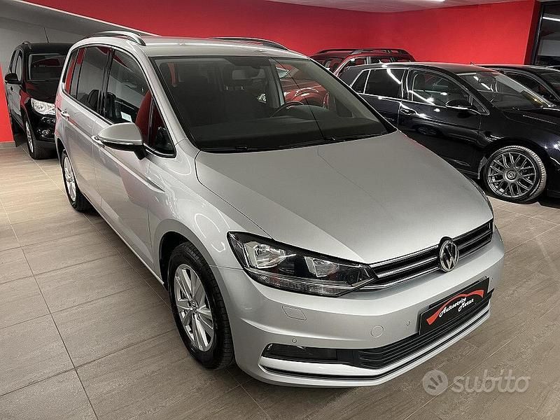 Usata VW Touran Comfortline 116 CV (85 kW) 2019 Grigio Monovolume