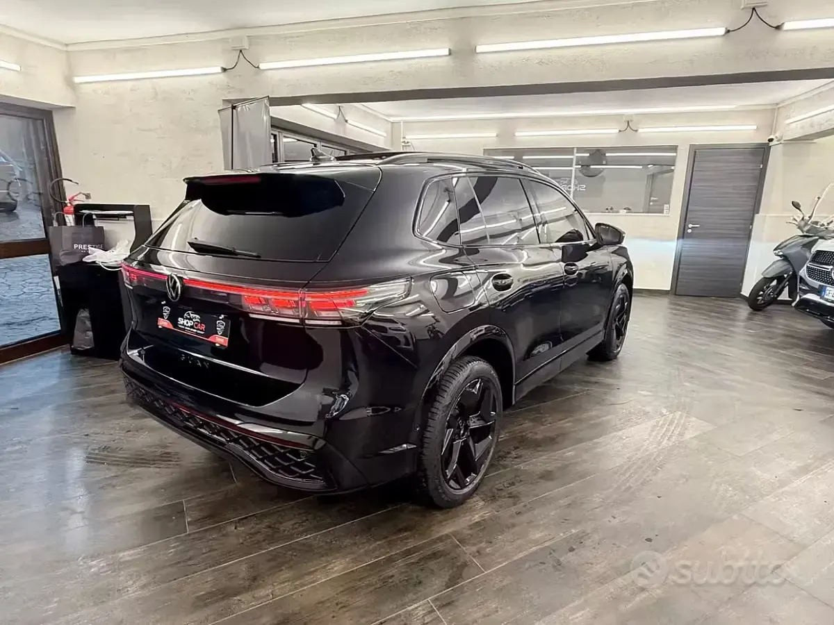 Usata VW Tiguan R 193 CV (141 kW) 2024 Nero SUV
