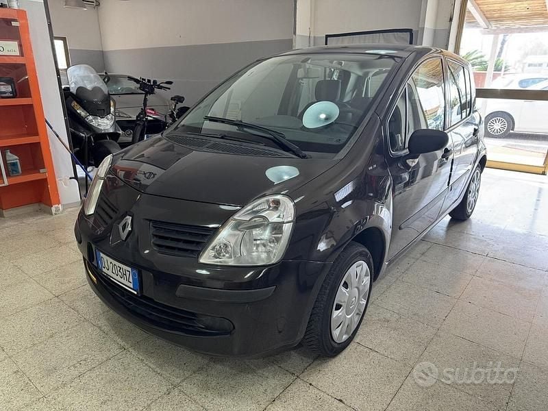 Usata Renault Modus Luxe 75 CV (55 kW) 2007 Grigio Monovolume