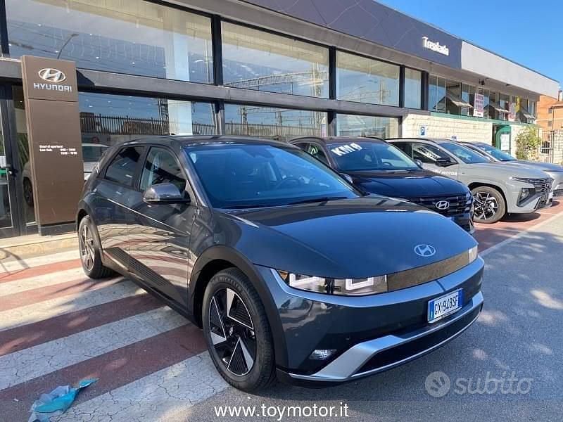 Grigio Nuova 2025 Hyundai Ioniq 5 SUV | 48.500 € (Buon prezzo) - Immagine 1/4