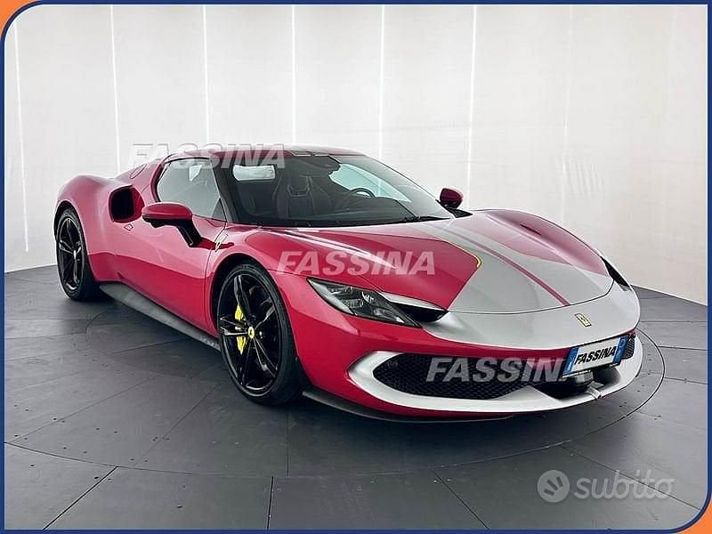 Nuova Ferrari 296 829 CV (609 kW) 2025 Rosso Coupé