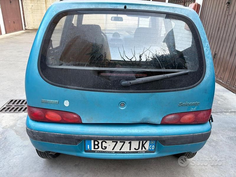 Usata Fiat 600 39 CV (28 kW) 2000 Blu Berlina