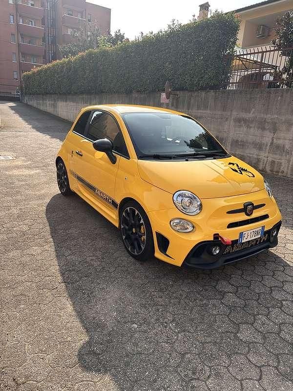 Usata Abarth 595 Competizione 180 CV (132 kW) 2017 Giallo Berlina