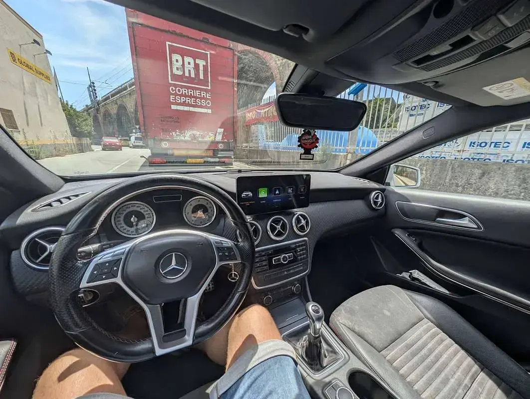 Usata Mercedes A200 Premium 136 CV (100 kW) 2014 Grigio Utilitaria
