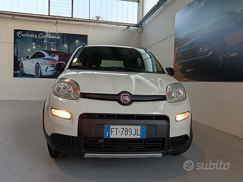 Usata Fiat Panda 4x4 S 86 CV (63 kW) 2019 Bianco Utilitaria