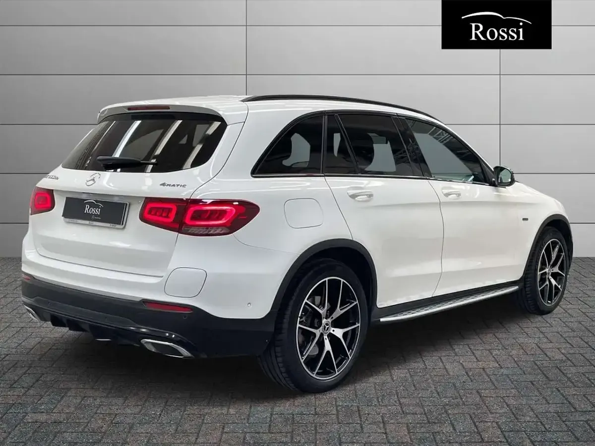 Usata Mercedes GLC300e Premium Plus 194 CV (142 kW) 2021 Bianco SUV