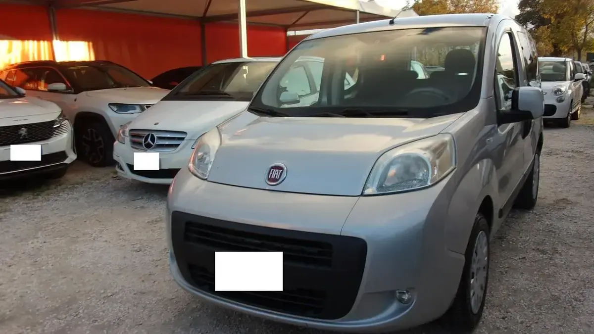 Usata Fiat Qubo Dynamic 80 CV (58 kW) 2016 Argento Monovolume