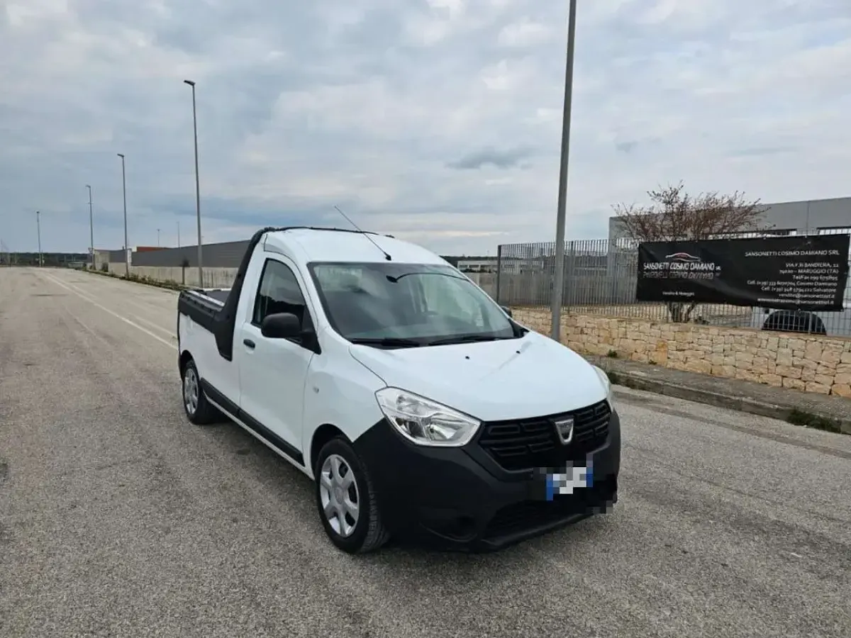 Usata Dacia Pick up 90 CV (66 kW) 2019 Bianco Pick-up
