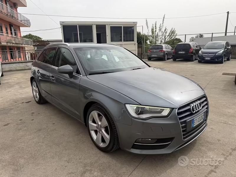 Usata Audi A3 Attraction 104 CV (76 kW) 2013 Grigio Berlina