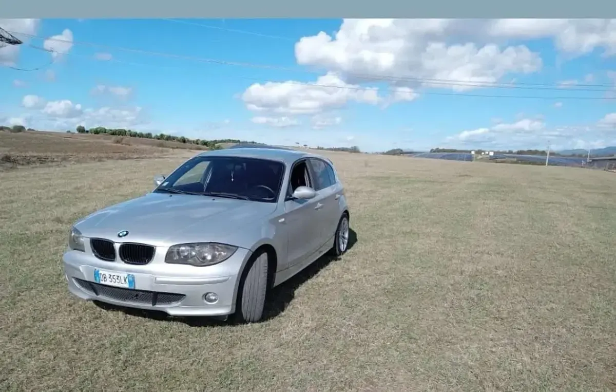 Usata BMW 118 143 CV (105 kW) 2009 Utilitaria