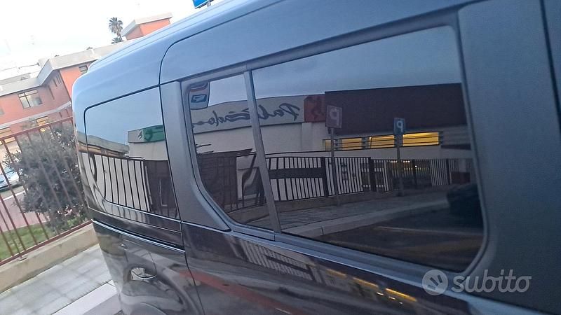 Usata Ford Transit Connect 2023 Nero Monovolume