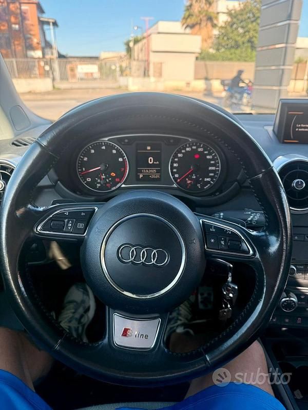 Usata Audi A1 125 CV (91 kW) 2010 Nero Utilitaria