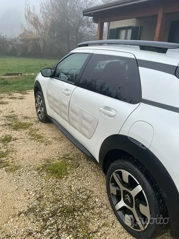 Usata Citroën C4 99 CV (72 kW) 2016 Bianco Berlina