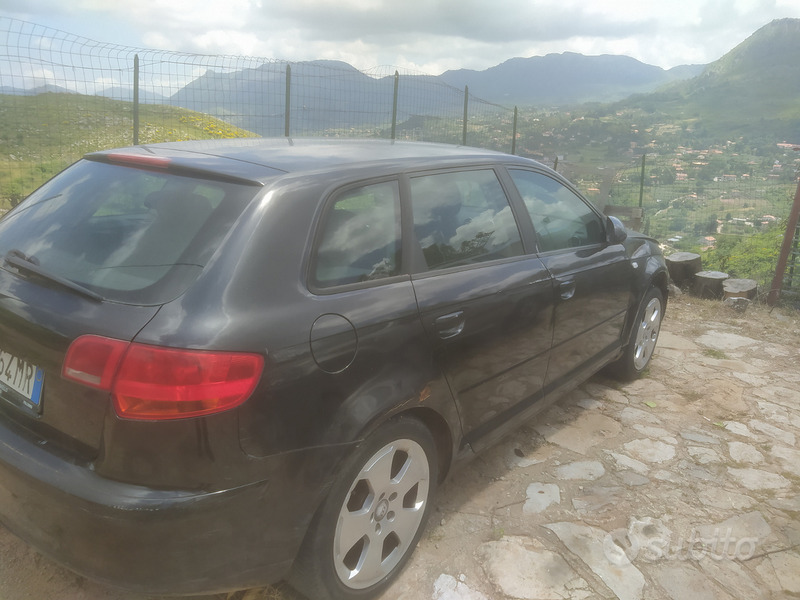 Usato 2006 Audi A3 Sportback 1.6 Benzin 115 CV (700 €)