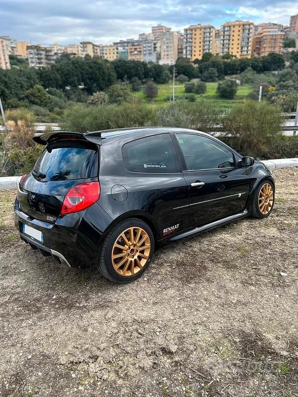 Usata Renault Clio II R.S. 203 CV (149 kW) 2006 Nero Berlina
