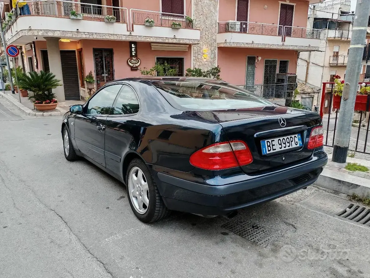 Usata Mercedes CLK200 192 CV (141 kW) 1998 Blu Coupé