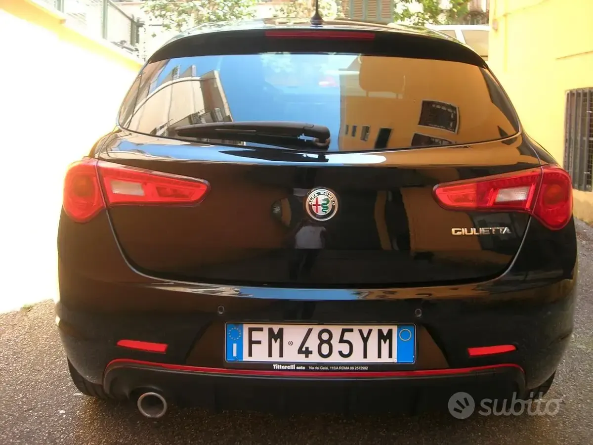 Usata Alfa Romeo Giulietta Super 120 CV (88 kW) 2017 Nero Utilitaria