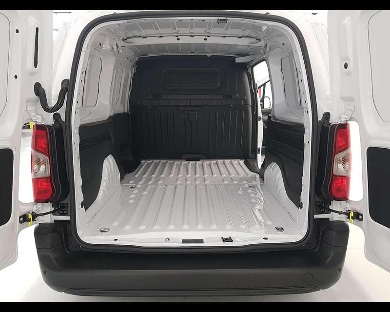 Nuova Peugeot Partner S 131 CV (96 kW) 2025 Kaolin white pastello Monovolume