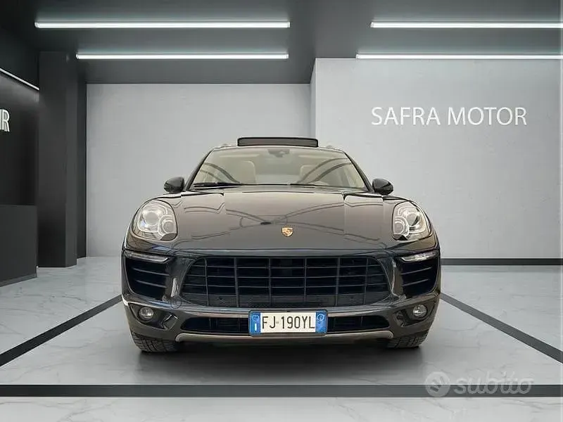 Usata Porsche Macan 250 CV (183 kW) 2017 Grigio SUV