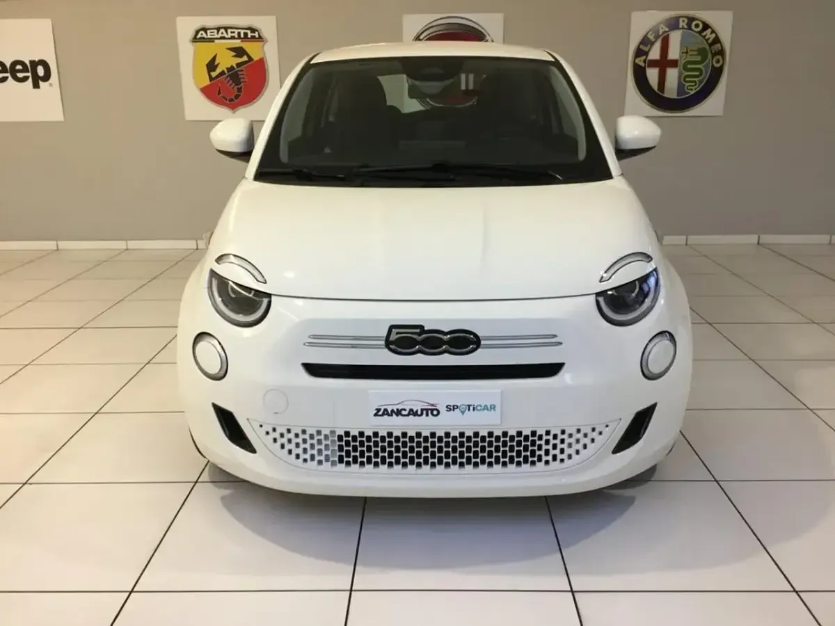 Nuova Fiat 500 65 CV (47 kW) 2026 Bianco Utilitaria